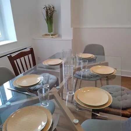 Maison Avec Jardin, Le Pal, N7