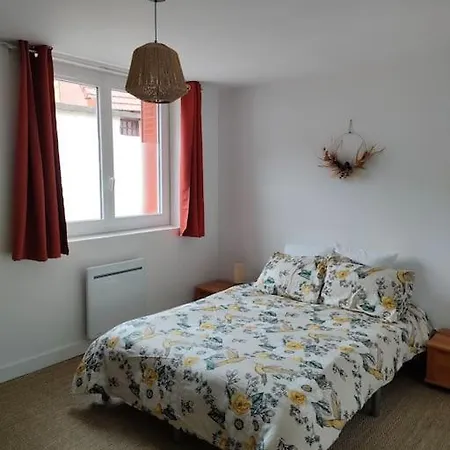 Maison Avec Jardin, Le Pal, N7