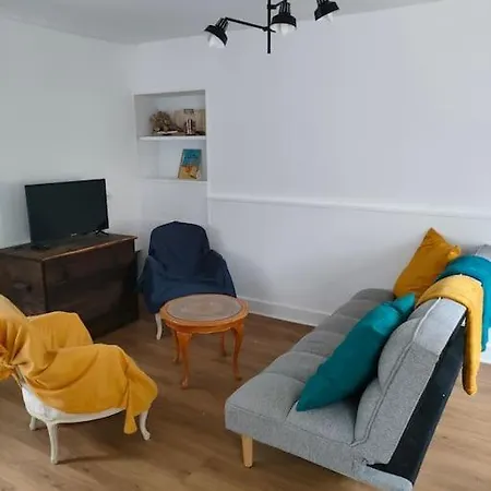 Holiday home Maison Avec Jardin, Le Pal, N7 Bessay-sur-Allier